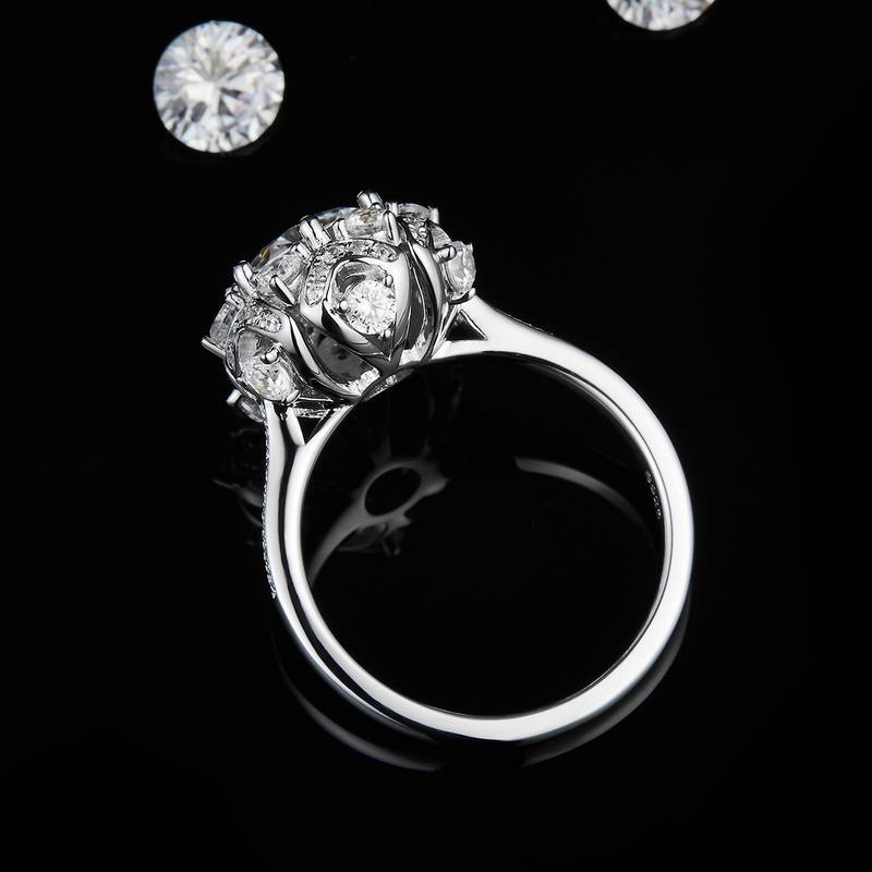 奢华雪花女戒S925银镀白金定制选款主石莫桑钻1.5ct/副石高碳钻