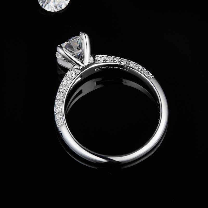 四爪微镶Women's RingS925银镀白金定制选款主石Moissanite1.0ct/副石高碳钻