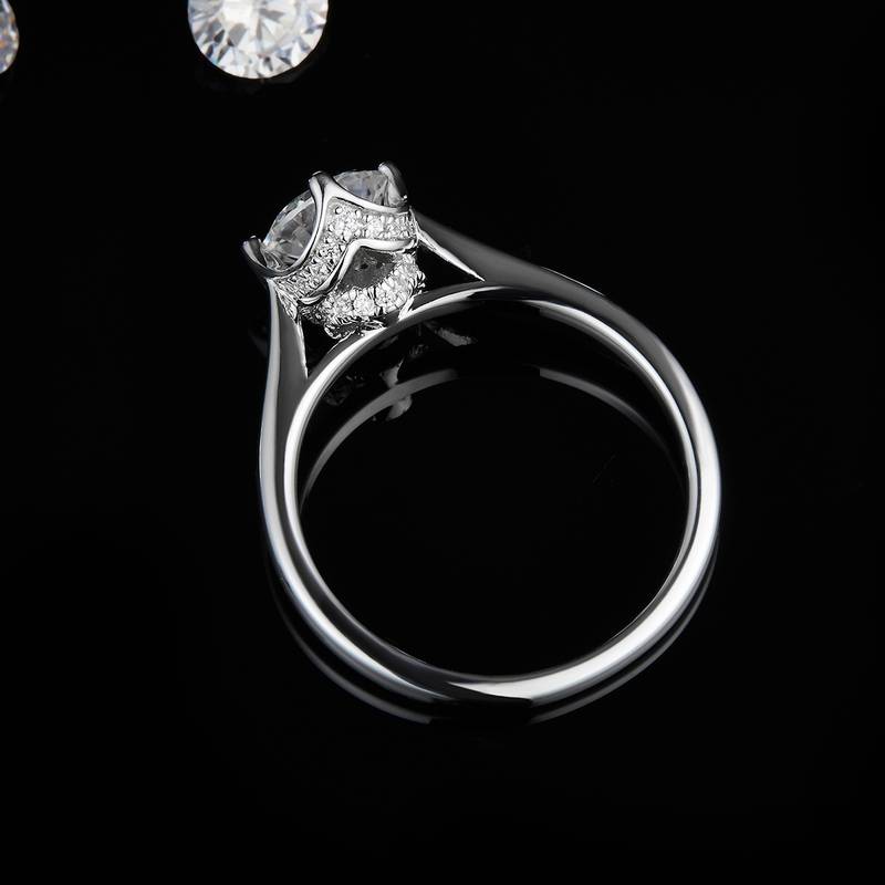 四爪女戒S925银镀白金定制选款主石莫桑钻1.0ct/副石高碳钻