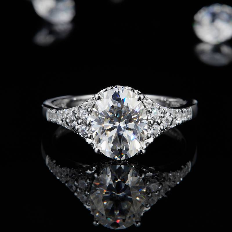 蛋形女戒S925银镀白金定制选款主石莫桑钻2.0ct/副石高碳钻