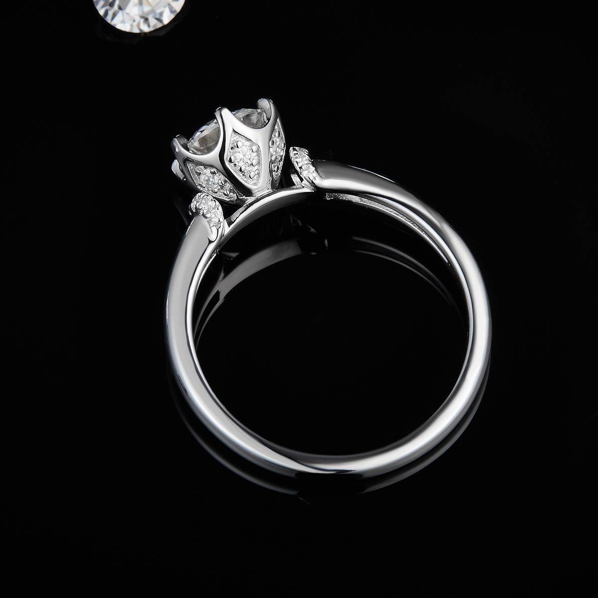 单头女戒S925银镀白金定制选款主石莫桑钻1.0ct/副石高碳钻