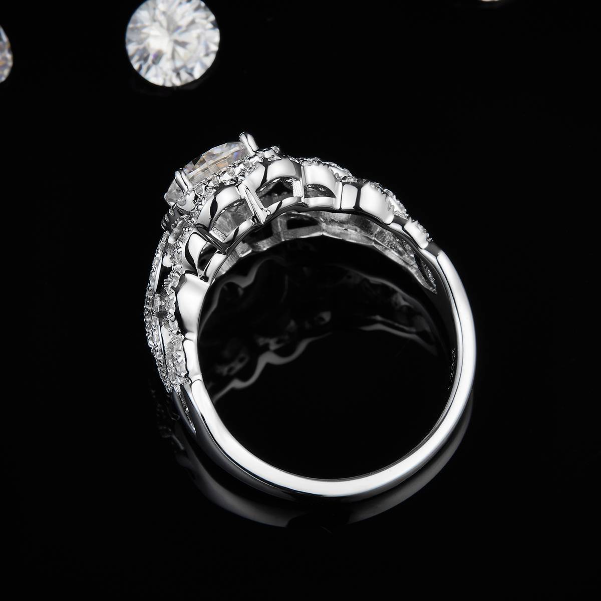 轻奢满钻女戒S925银镀白金定制选款主石莫桑钻1.2ct/副石高碳钻