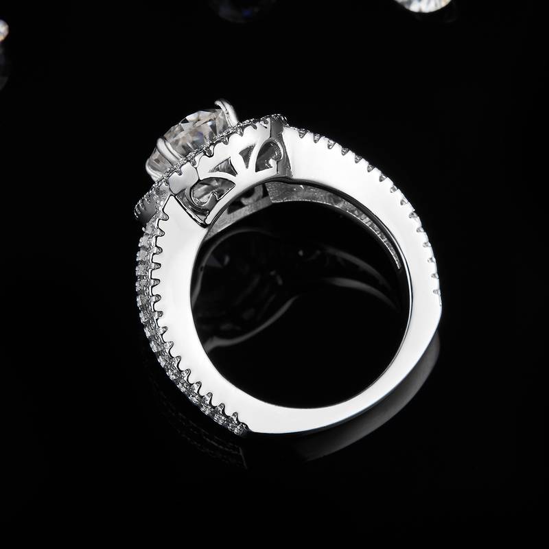 豪镶蛋形Women's RingS925银镀白金定制选款主石Moissanite2.5ct/副石高碳钻