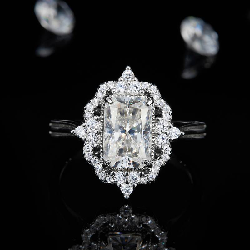 雷迪恩女戒S925银镀白金定制选款主石莫桑钻2.5ct/副石高碳钻