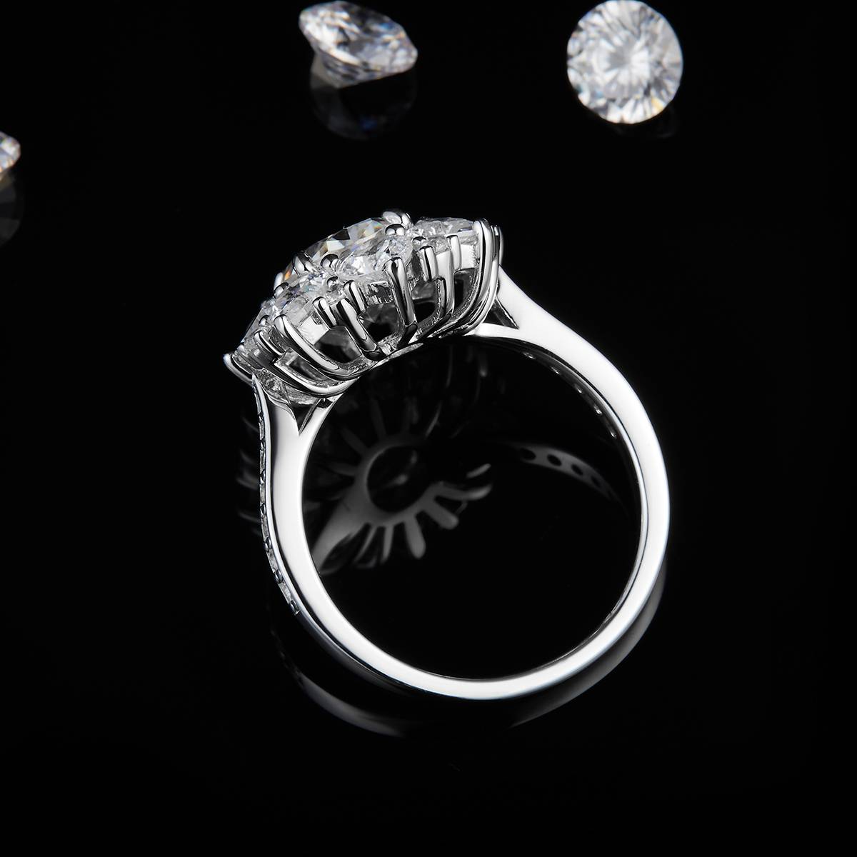 Egg shaped Women's Ring S925 Silver Plated Platinum Customized Selection Main Stone Moissanite Diamond 2.0ct/Secondary Stone High Carbon Diamond