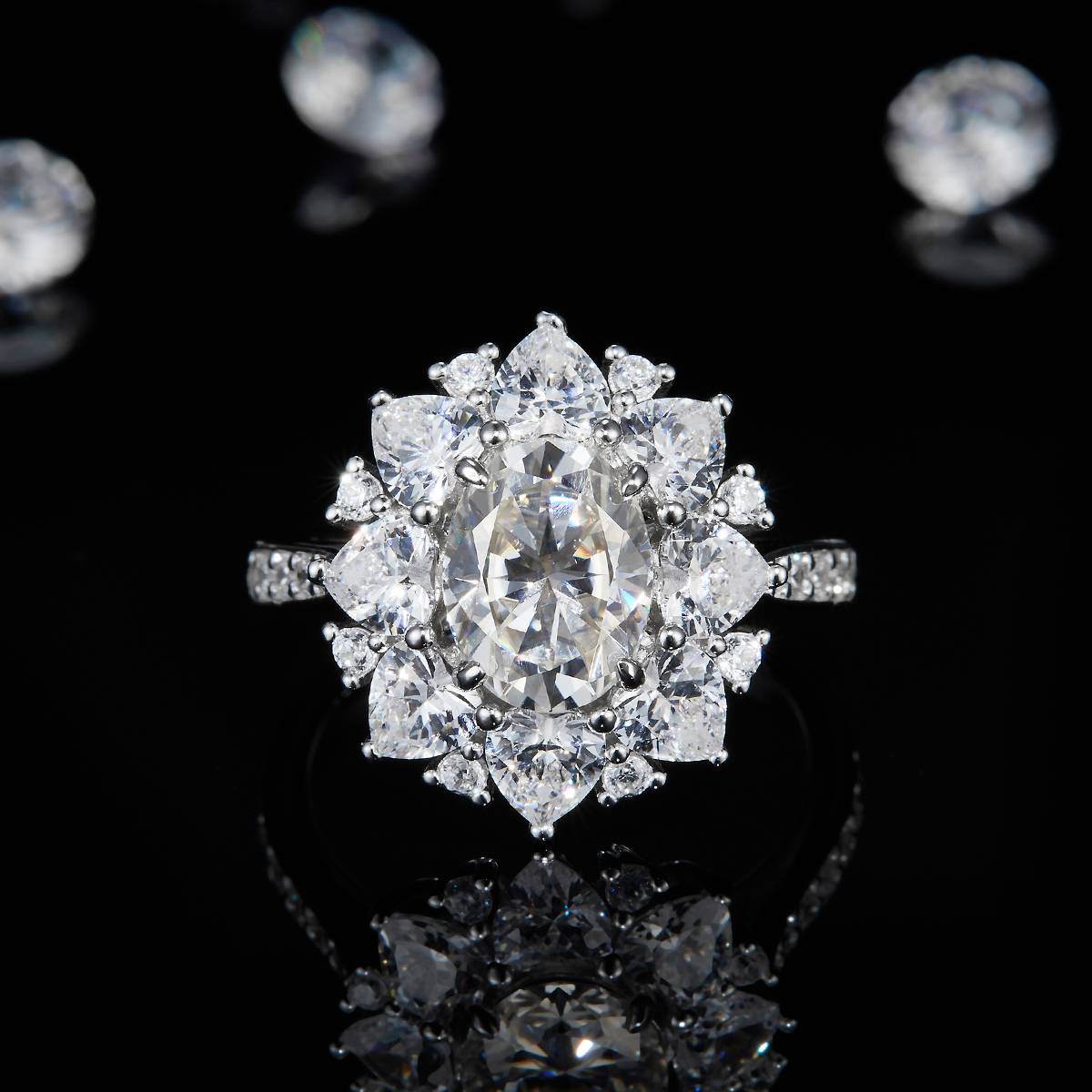 Egg shaped Women's Ring S925 Silver Plated Platinum Customized Selection Main Stone Moissanite Diamond 2.0ct/Secondary Stone High Carbon Diamond