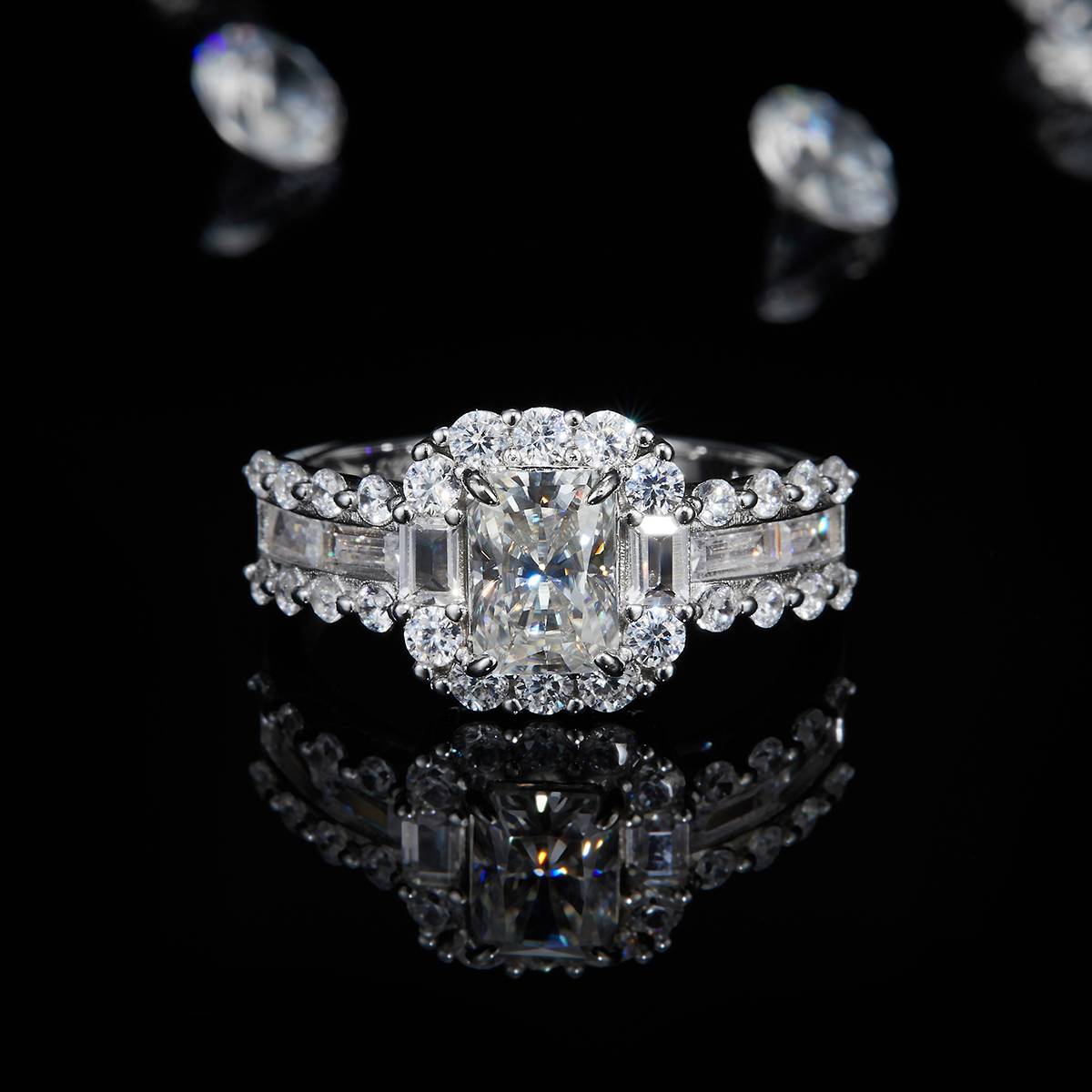 Emerald Cut Women's Ring S925 Silver Plated Platinum Customized Selection Main Stone Moissanite Diamond 1.0ct/Secondary Stone High Carbon Diamond