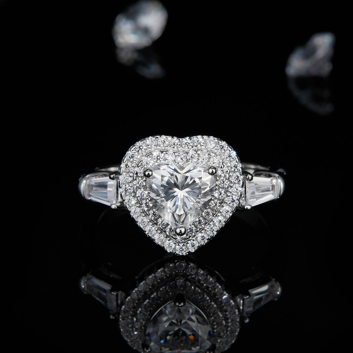 Heart shaped Women's Ring S925 Silver Plated Platinum Customized Selection Main Stone Moissanite 1.0ct/Secondary Stone High Carbon Diamond