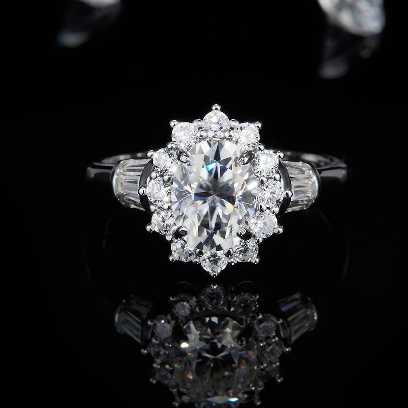 蛋形Women's RingS925银镀白金定制选款主石Moissanite1.5ct/副石高碳钻