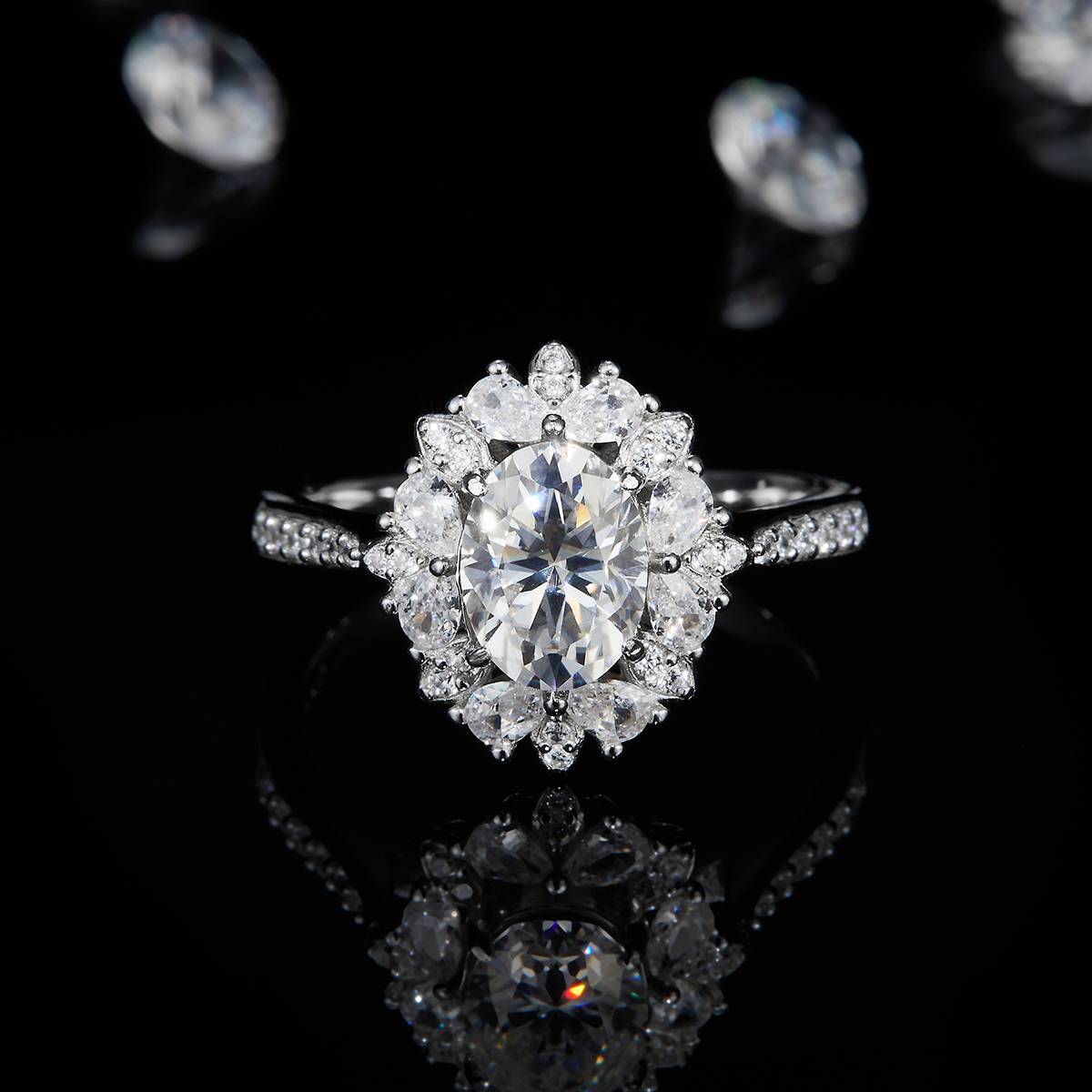 蛋形女戒S925银镀白金定制选款主石莫桑钻1.5ct/副石高碳钻