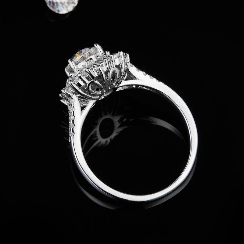 蛋形女戒S925银镀白金定制选款主石莫桑钻1.5ct/副石高碳钻