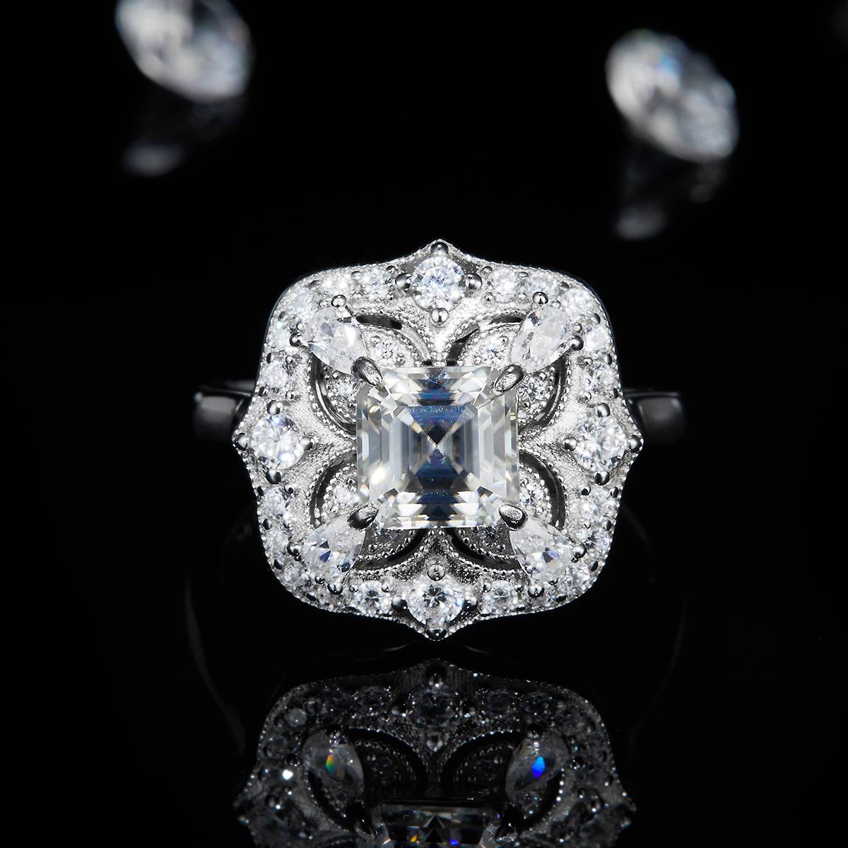 公主方女戒S925银镀白金定制选款主石莫桑钻1.0ct/副石高碳钻