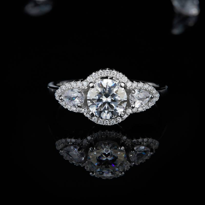 三石Women's RingS925银镀白金定制选款主石Moissanite1.0ct/副石高碳钻
