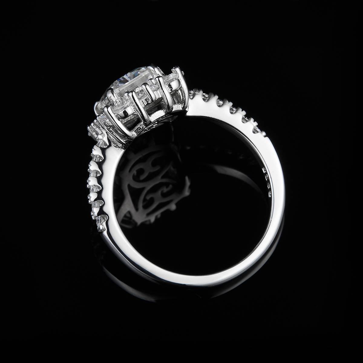 Emerald Cut Women's Ring S925 Silver Plated Platinum Customized Selection Main Stone Moissanite Diamond 2.5ct/Secondary Stone High Carbon Diamond