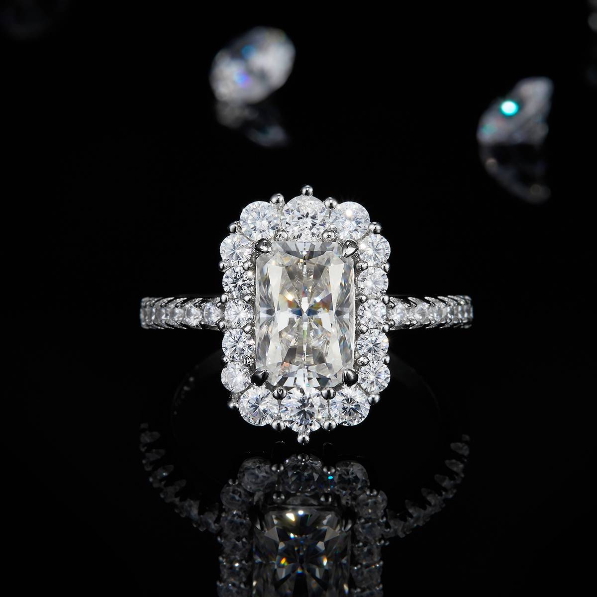 Emerald Cut Women's Ring S925 Silver Plated Platinum Customized Selection Main Stone Moissanite Diamond 2.5ct/Secondary Stone High Carbon Diamond