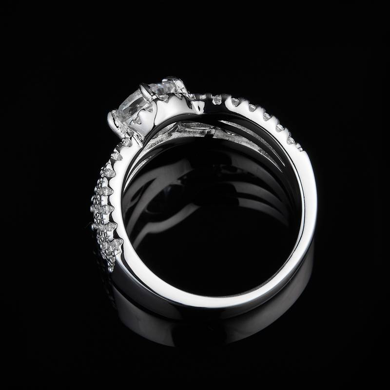 豪华满钻Women's RingS925银镀白金定制选款主石Moissanite1.0ct/副石高碳钻