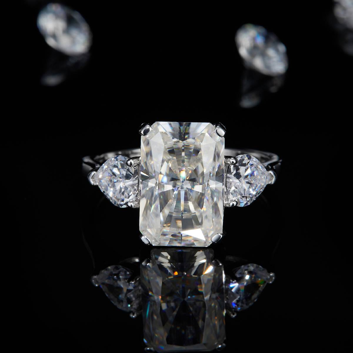 三石女戒S925银镀白金定制选款主石莫桑钻5.0ct/副石莫桑钻