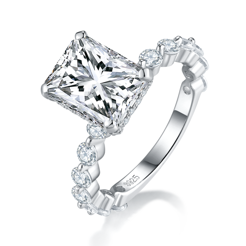 祖母绿切割女戒S925银镀白金定制选款主石莫桑钻4.0ct/副石高碳钻