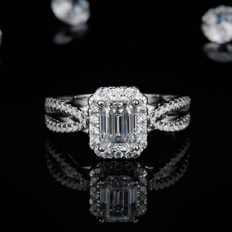 轻奢祖母绿切割女戒S925银镀白金定制选款主石莫桑钻1.0ct/副石高碳钻
