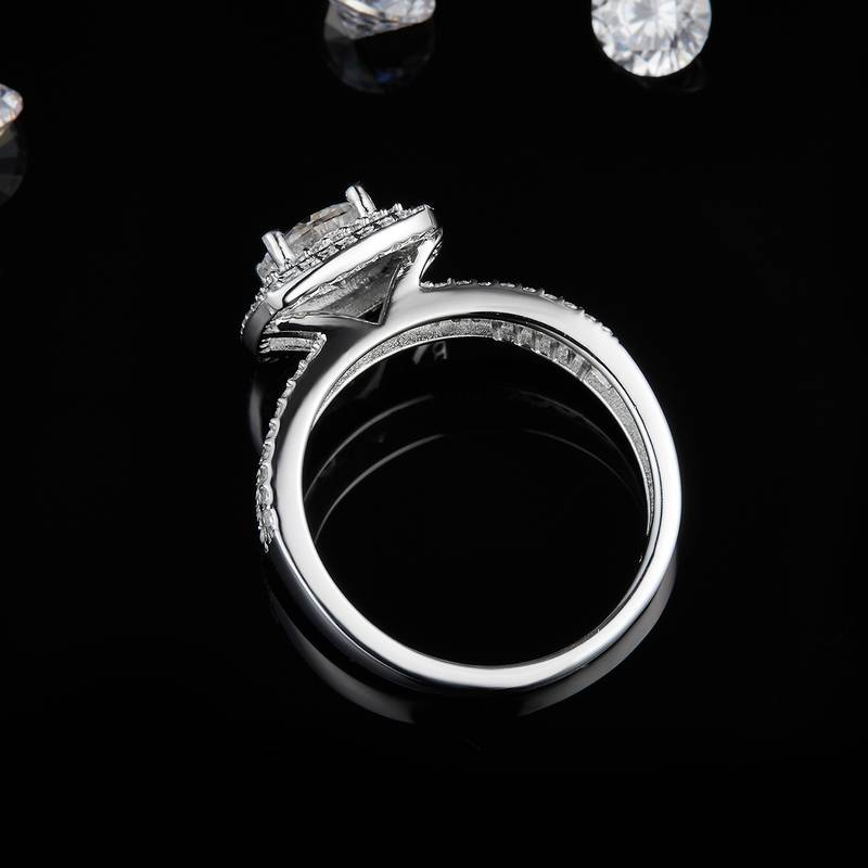 豪华方包Women's RingS925银镀白金定制选款主石Moissanite1.0ct/副石高碳钻