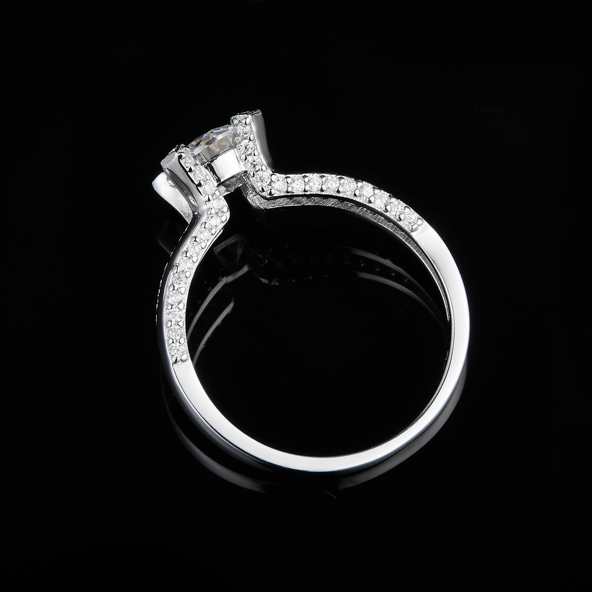 单头女戒S925银镀白金定制选款主石莫桑钻1.0ct/副石高碳钻