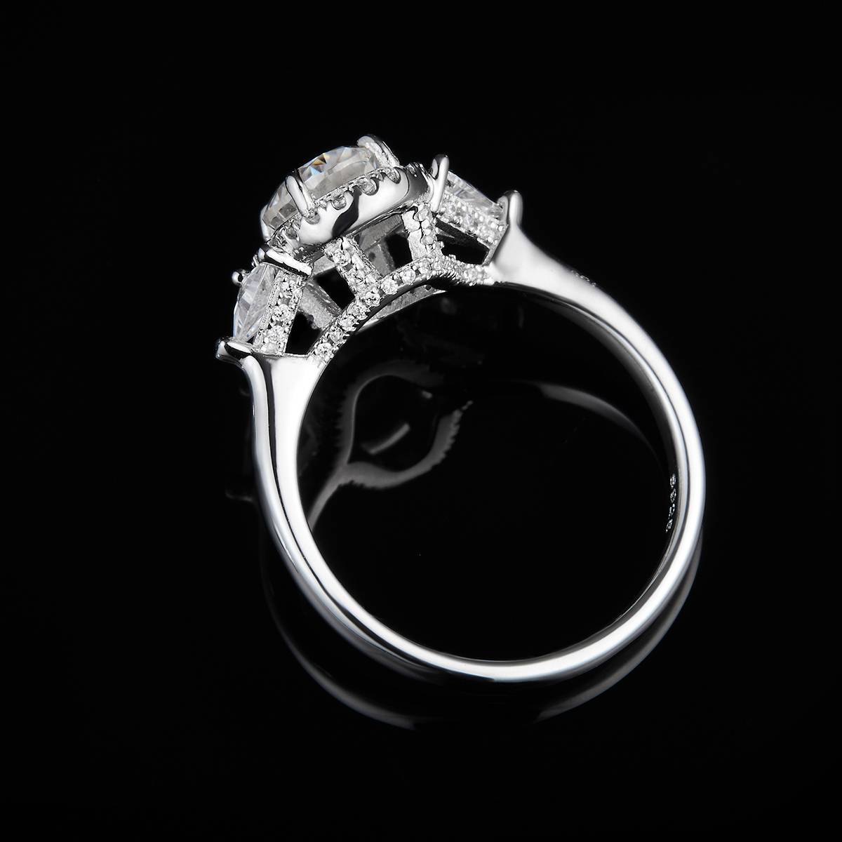 蛋形三石款女戒S925银镀白金定制选款主石莫桑钻1.5ct/副石高碳钻