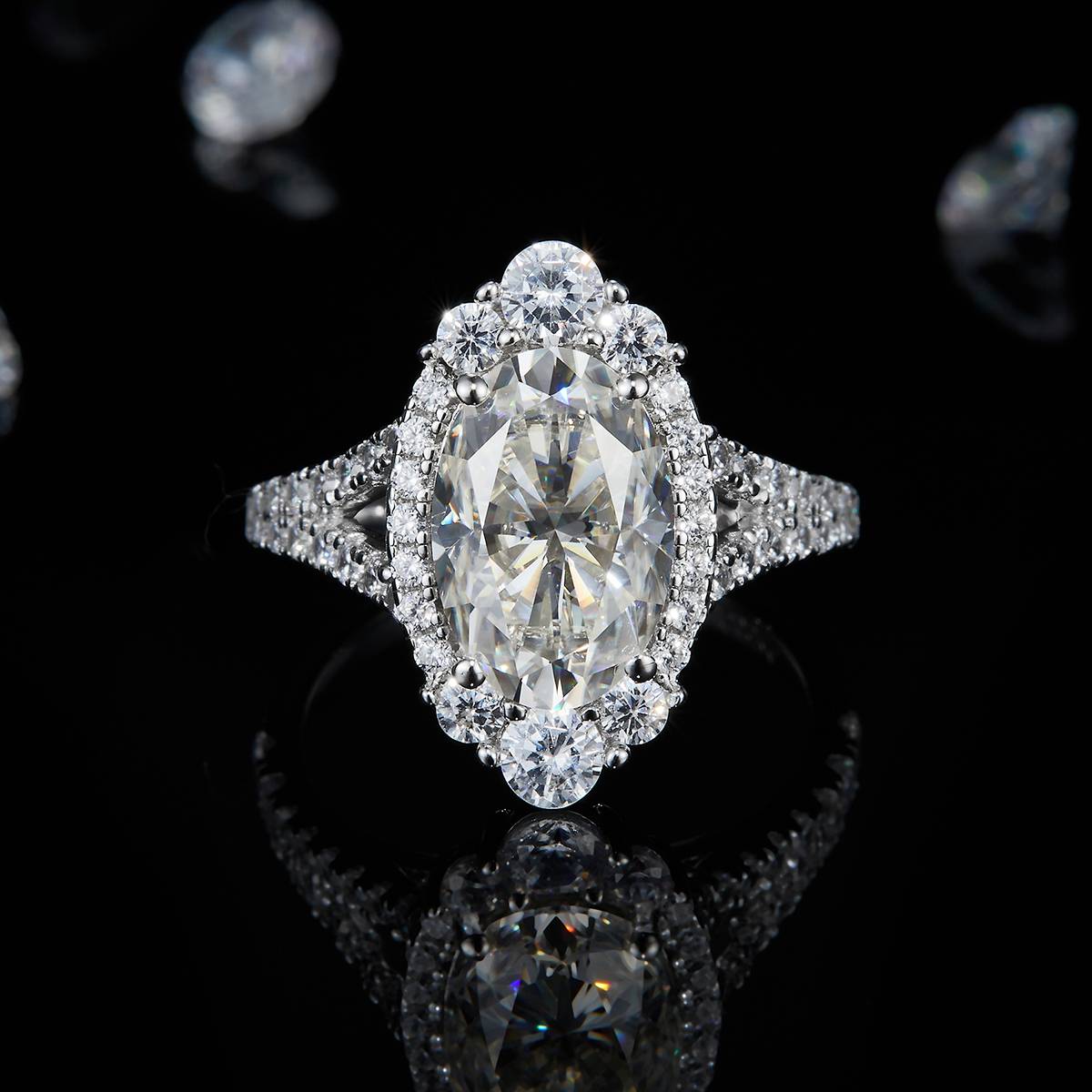 Egg shaped Women's Ring S925 Silver Plated Platinum Customized Selection Main Stone Moissanite Diamond 4.5ct/Secondary Stone High Carbon Diamond