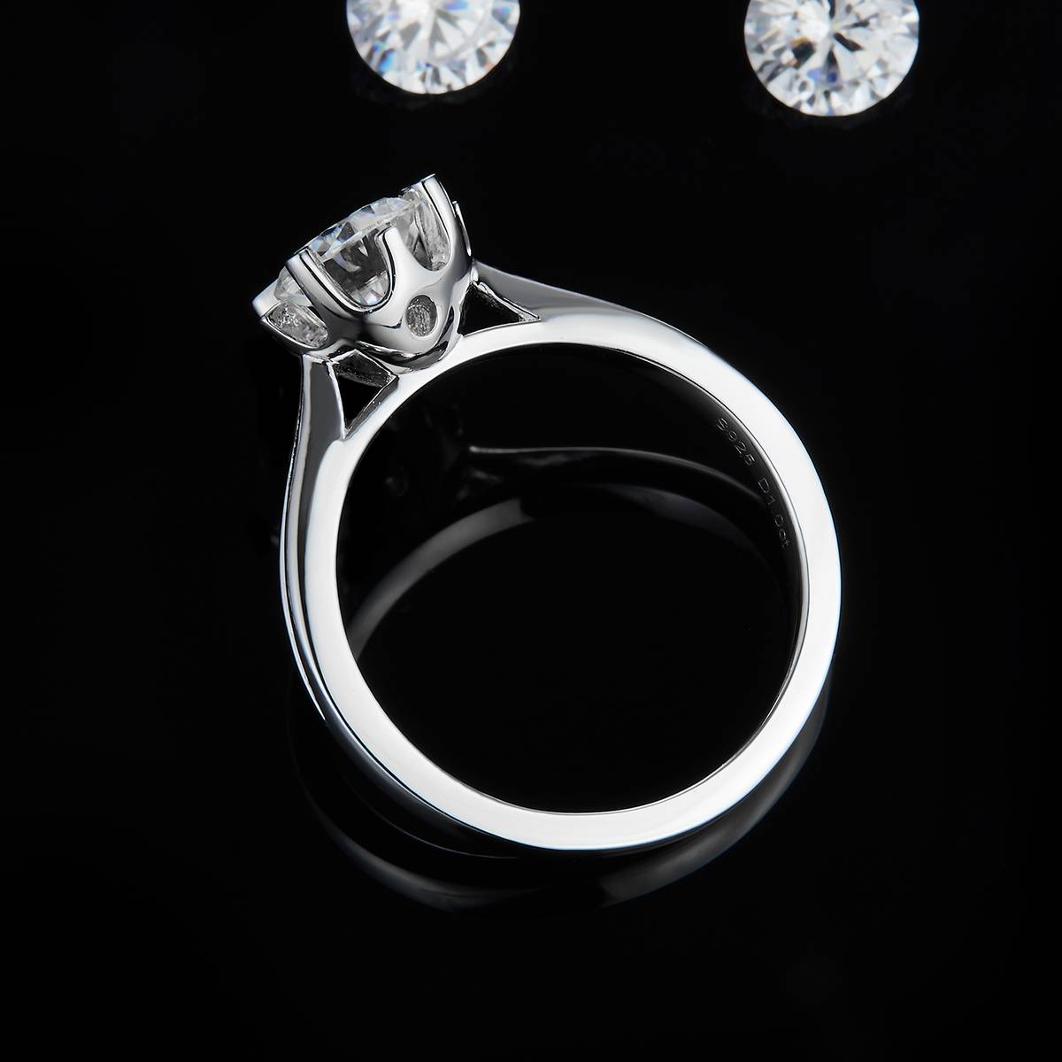 Flower bud six claw women's ring S925 silver plated platinum customized main stone moissanite 1.0ct/secondary stone high carbon diamond
