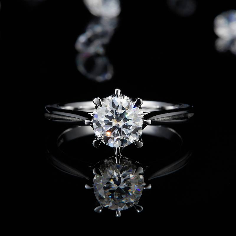 花苞六爪女戒S925银镀白金定制主石莫桑钻1.0ct/副石高碳钻