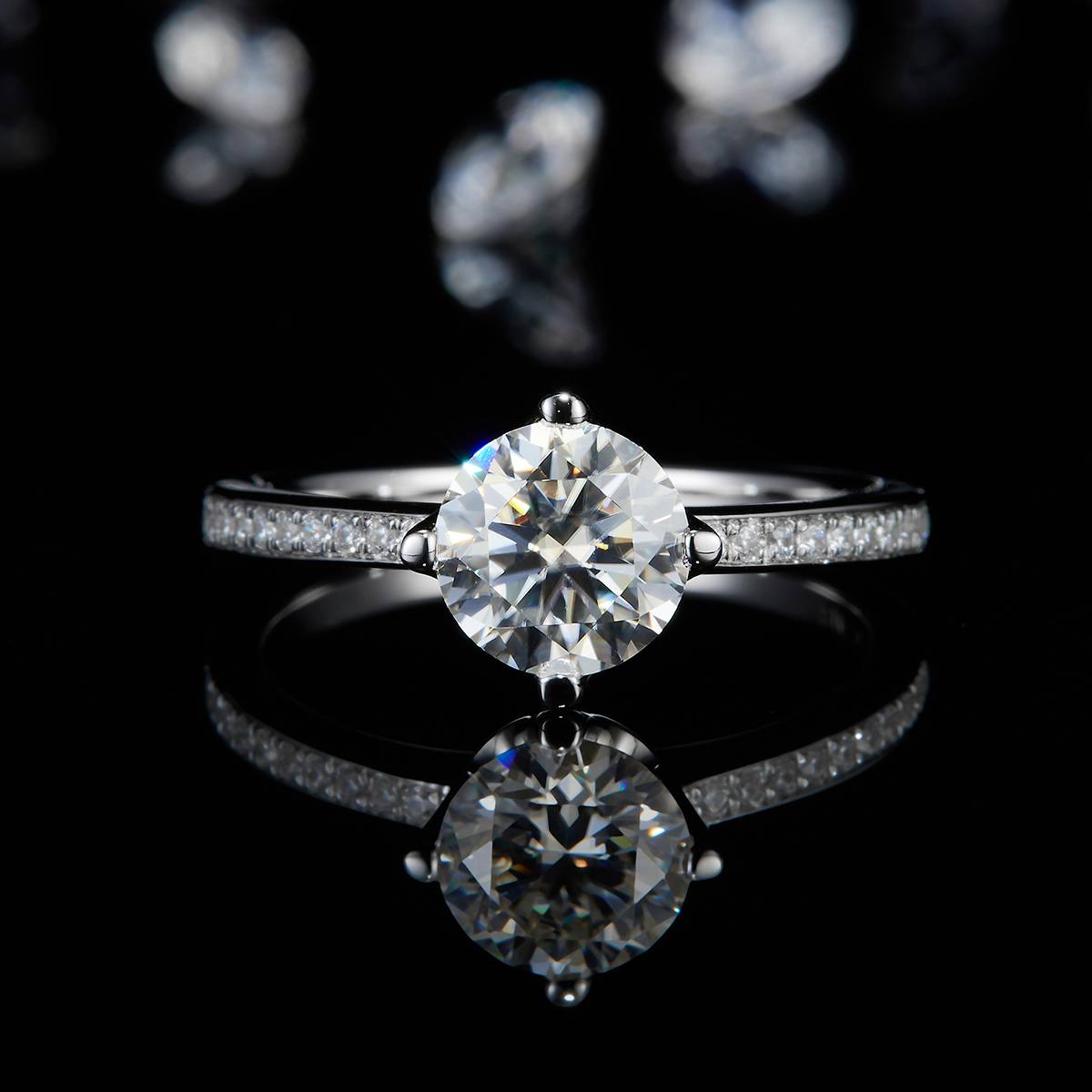 Straight arm micro inlaid four claw women's ring S925 silver plated platinum customized main stone moissanite  1.0ct/secondary stone high carbon diamond