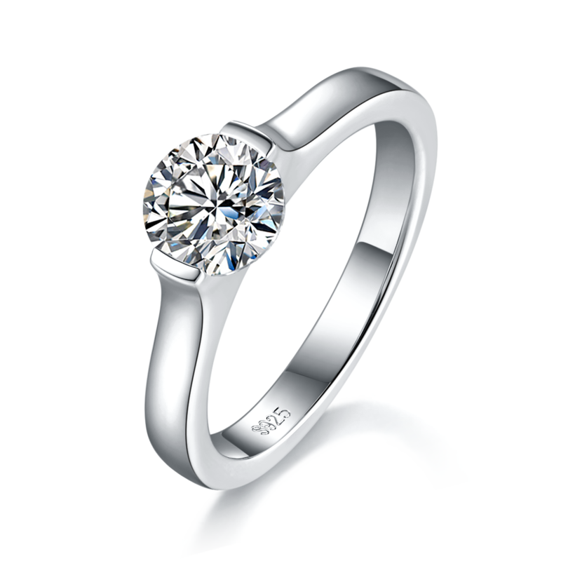 简约时尚圆形女戒S925银镀白金定制主石莫桑钻1.0ct