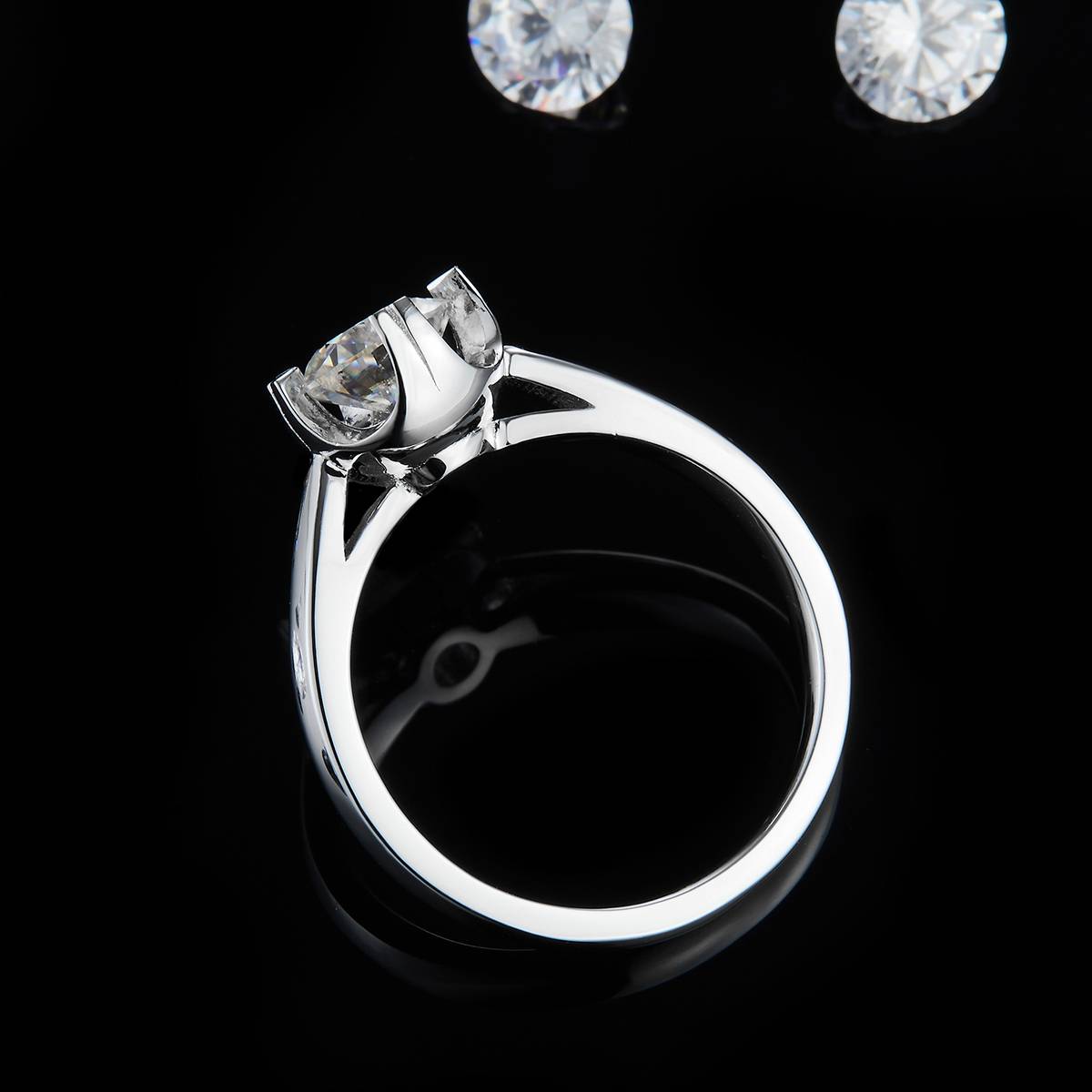 Love Four Claw Women's Ring S925 Silver Plated Platinum Customized Main Stone Moissanite  1.2ct