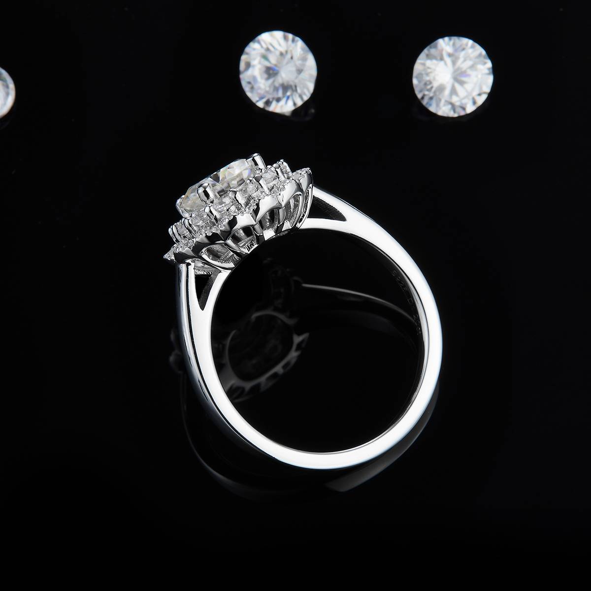 女戒S925银镀白金女戒定制主石莫桑钻1.2ct/副石高碳钻