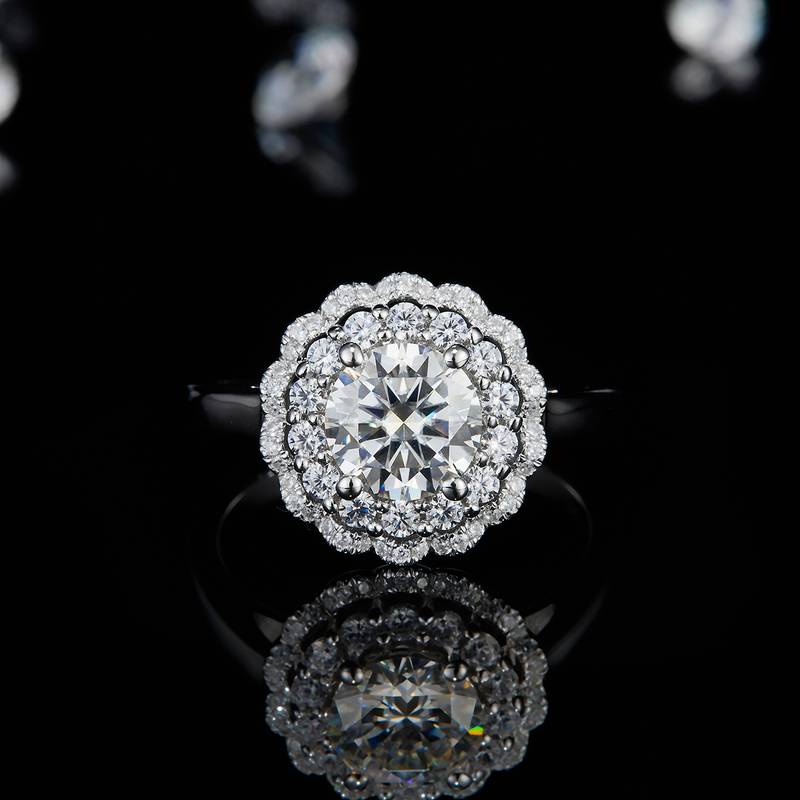 S925 silver plated platinum women's ring custom main stone moissanite 1.2ct/secondary stone high carbon diamond