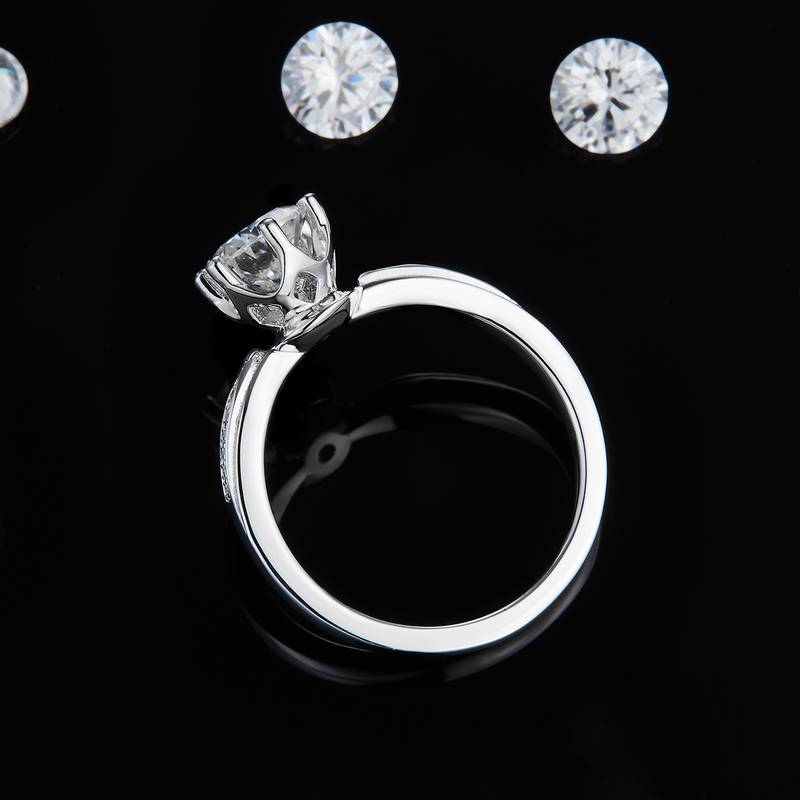 Simplified Six Claw Women's Ring S925 Silver Plated Platinum Customized Main Stone Moissanite Diamond 1.0ct/Secondary Stone High Carbon Diamond