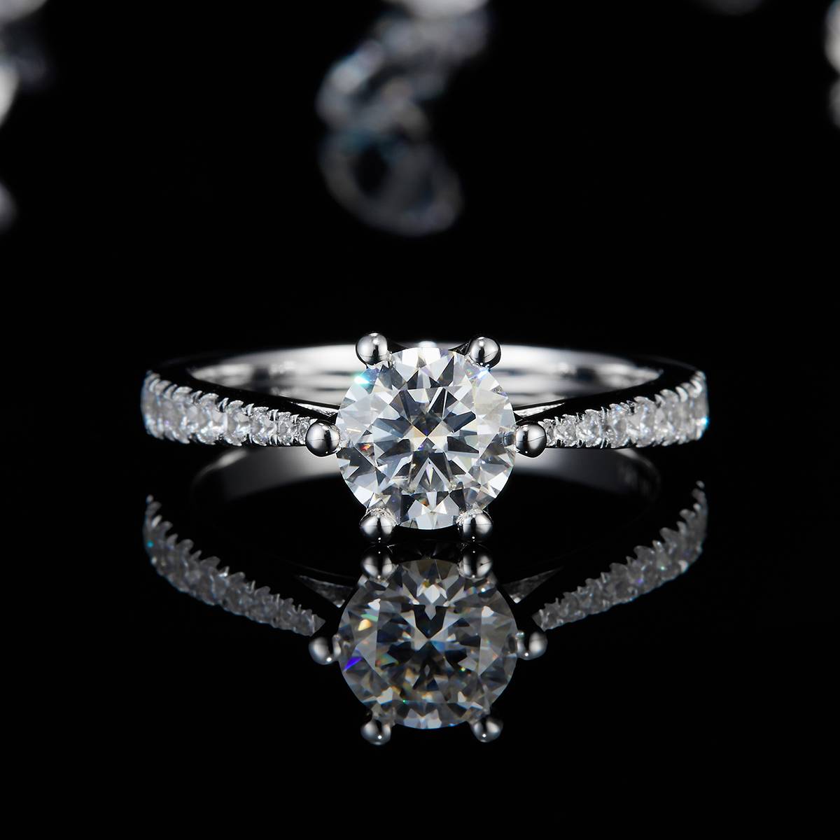 Straight arm micro inlaid heart-shaped six claw women's ring S925 silver plated platinum customized main stone Moissanite  1.0ct/secondary stone high carbon diamond