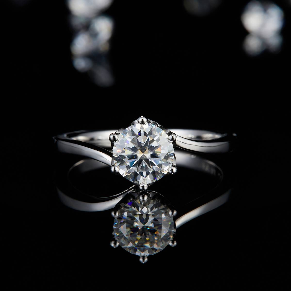 Twisted arm six claw women's ring S925 silver plated platinum customized main stone moissanite diamond 1.0ct