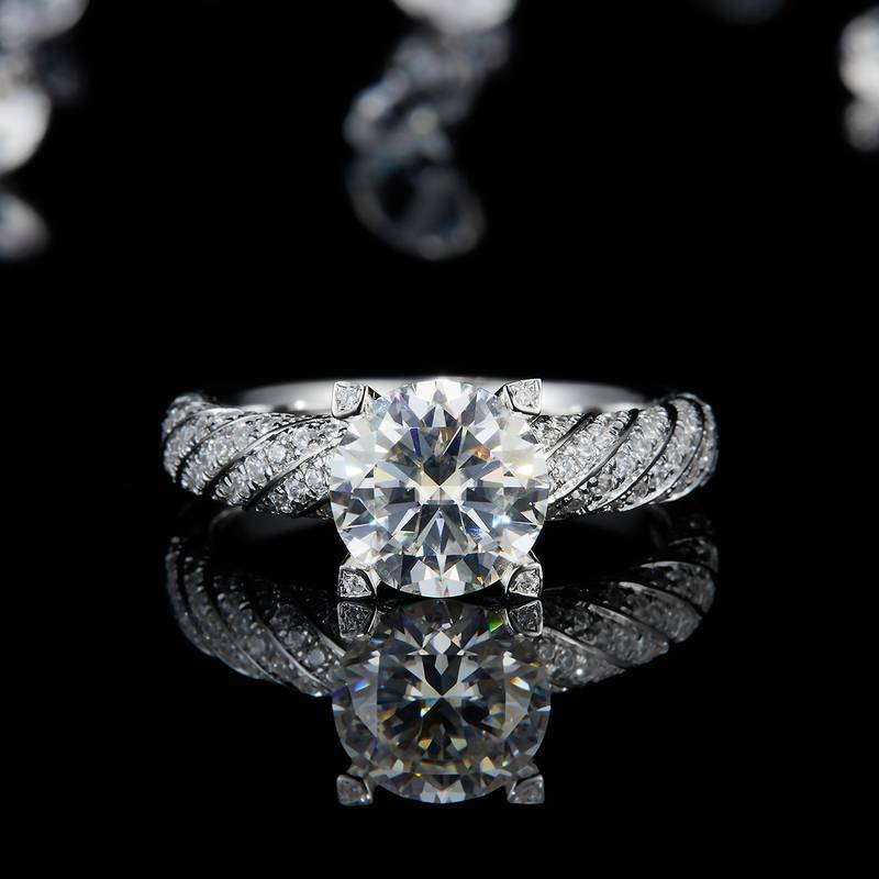 Four Claw Personalized Diamond Set Women's Ring S925 Silver Plated Platinum Customized Main Stone Moissanite Diamond 2.0ct/Secondary Stone High Carbon Diamond