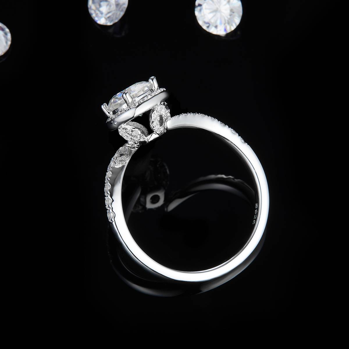 Twisted arm round bag women's ring S925 silver plated platinum custom selection main stone moissanite diamond 1.0ct/secondary stone high carbon diamond