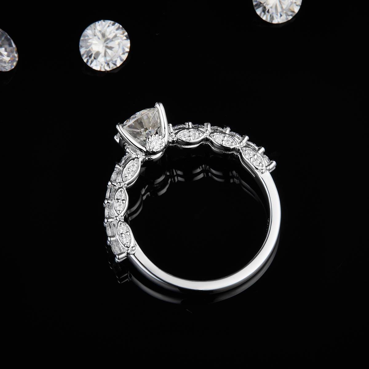 单头女戒S925银镀白金定制选款主石莫桑钻1.0ct/副石高碳钻