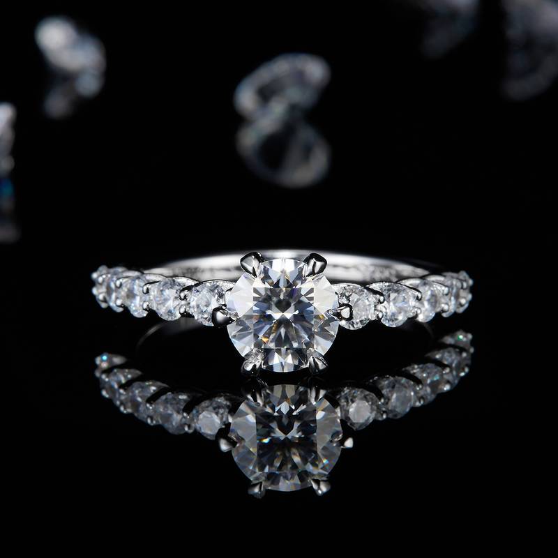 单头Women's RingS925银镀白金定制选款主石Moissanite1.0ct/副石高碳钻