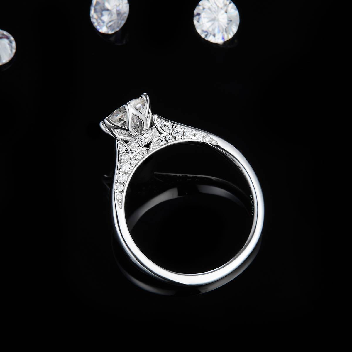单头女戒S925银镀白金定制选款主石莫桑钻1.0ct/副石高碳钻
