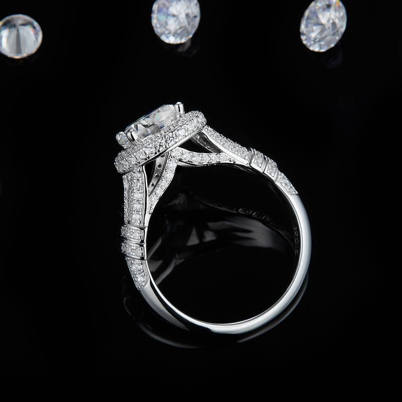 豪华满钻圆包女戒S925银镀白金定制选款主石莫桑钻2.0ct/副石高碳钻