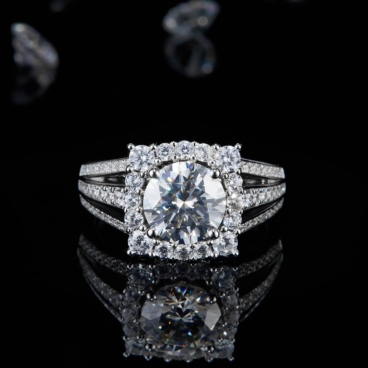 豪华满钻女戒S925银镀白金定制选款主石莫桑钻2.0ct/副石高碳钻