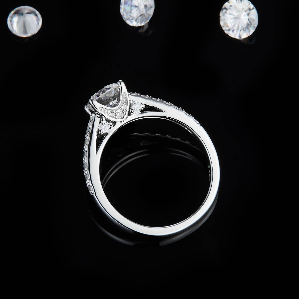 单头女戒S925银镀白金定制选款主石莫桑钻1.0ct/副石高碳钻