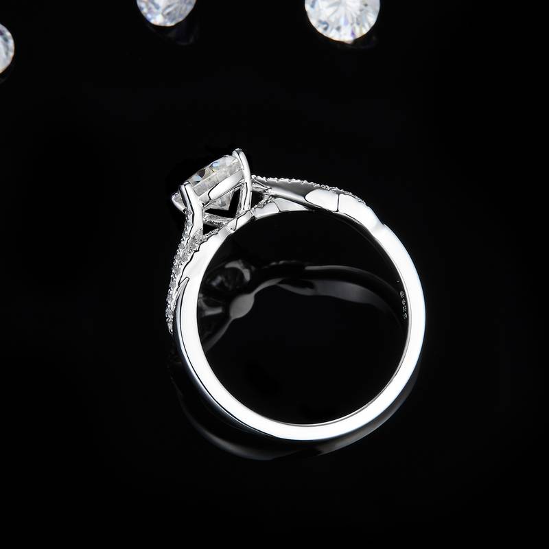 花式扭臂女戒S925银镀白金定制选款主石莫桑钻1.0ct/副石高碳钻
