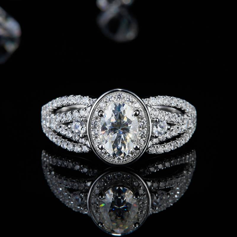 Affordable Luxury蛋形Women's RingS925银镀白金定制选款主石Moissanite1.0ct/副石高碳钻