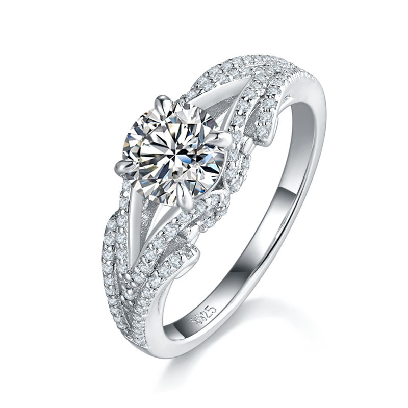 轻奢四爪女戒S925银镀白金定制选款主石莫桑钻1.0ct/副石高碳钻