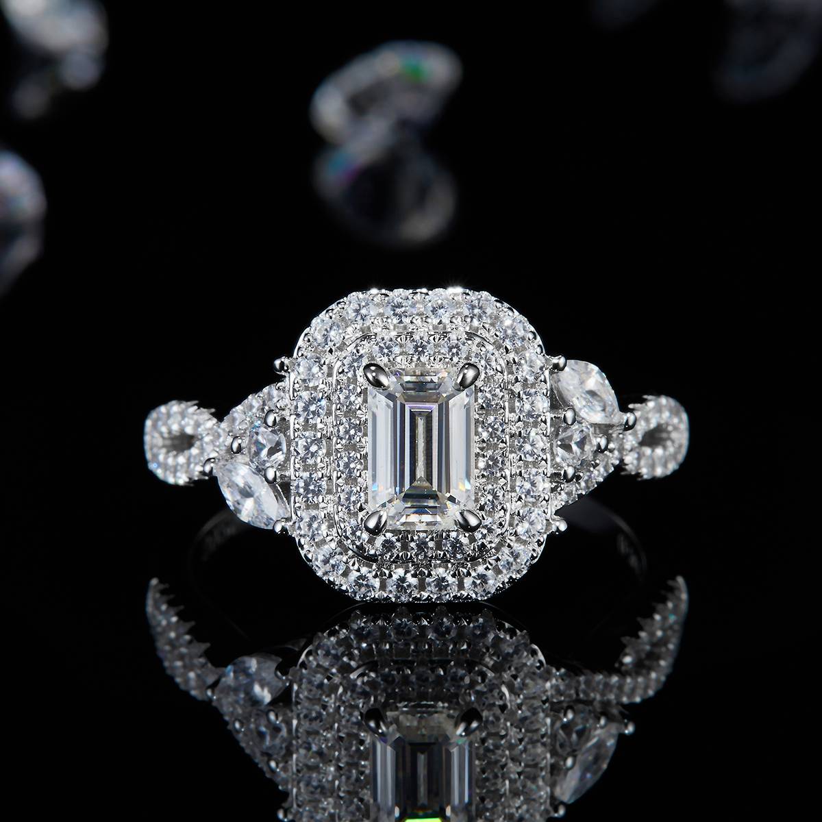 祖母切女戒S925银镀白金定制选款主石莫桑钻0.8ct/副石高碳钻