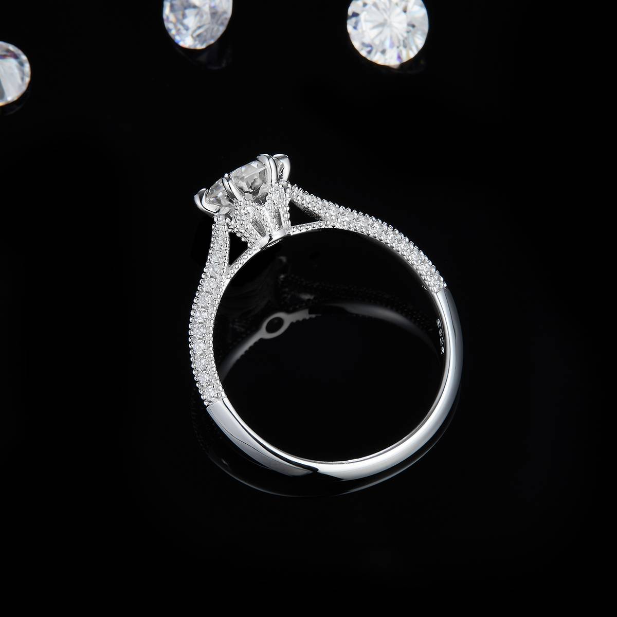 Single Head Women's Ring S925 Silver Plated Platinum Customized Selection Main Stone Moissanite Diamond 1.0ct/Secondary Stone High Carbon Diamond